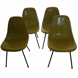Chaises DSX design Eames, edition Herman Miller.  400 € pièce choix de 4