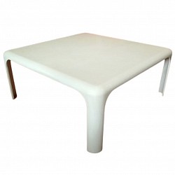 Table basse Demetrio, design Magistretti, édition Artemide. 70x70x30cm.  300 €