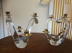 Bougeoirs Schneider, 2 coupelles recollées.  50 € la paire