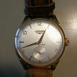 Longines Flagship, mécanique, or 18 K.  Vendu