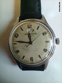 Jaeger LeCoultre, automatique bumper, réserve de marche. Sans boite ni papiers.  1200 €.