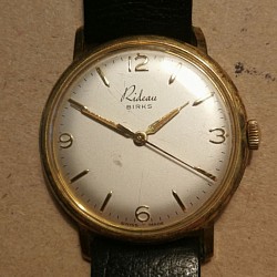 Rideau, mécanique manuelle, années 60, diamètre hors couronne 34 mm, plaquée or.  80 €