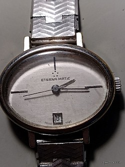 Montre pour femme automatique eterna Matic. 20 €.