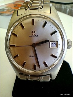 Omega Genève mécanique des années 70 avec bracelet siglé Omega. 1480 €.