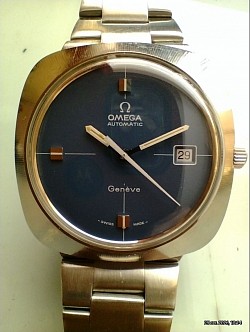 Omega Genève automatique avec date à l'état proche du neuf. 1200 €.