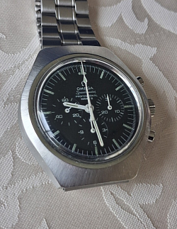 Omega chronographe speedmaster professional mécanique mark II. 3000 €.